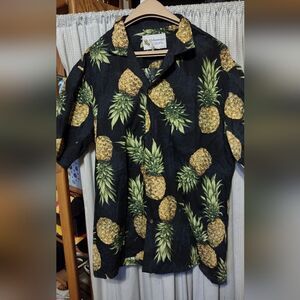 Vintage Hawaiian shirt
